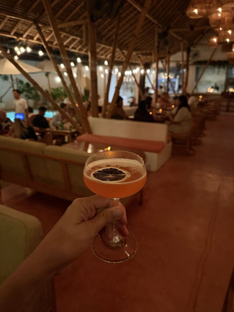 bara cocktail kuta lombok